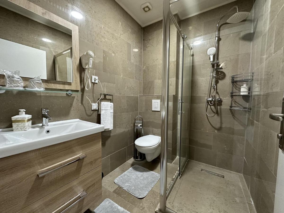 Royal City Apartments Jajce Buitenkant foto